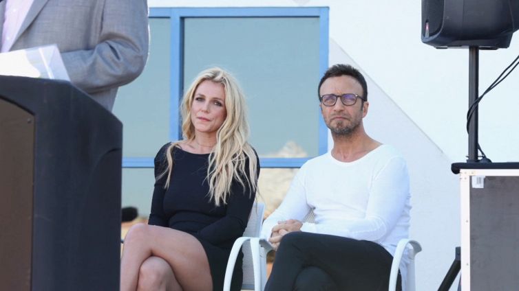 Parla il manager: "Britney Spears vuole ritirarsi dalla musica"