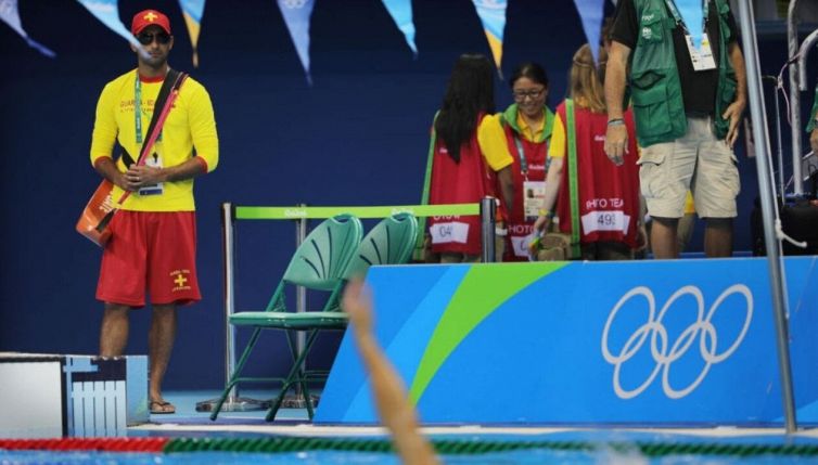 Chi sono (e cosa fanno) i bagnini delle Olimpiadi
