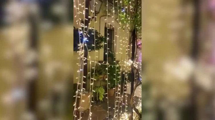 Diletta Leotta, le immagini dalla festa per il 30esimo compleanno con le donne lampadario