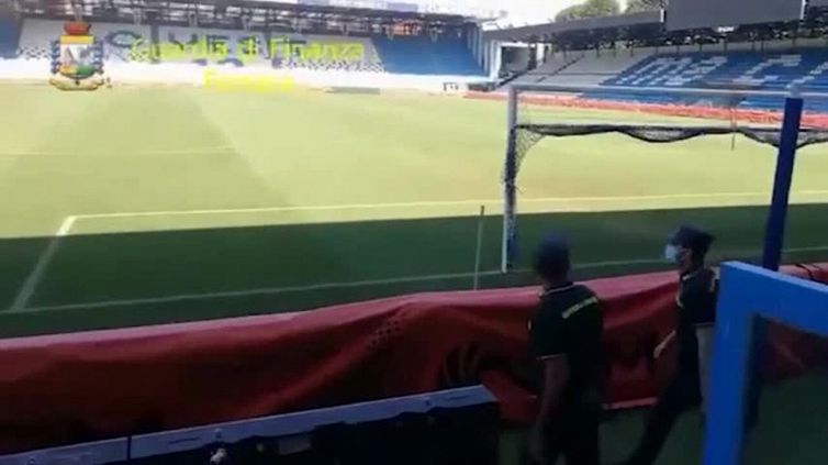 Ferrara, sigilli allo stadio Paolo Mazza: 9 persone denunciate