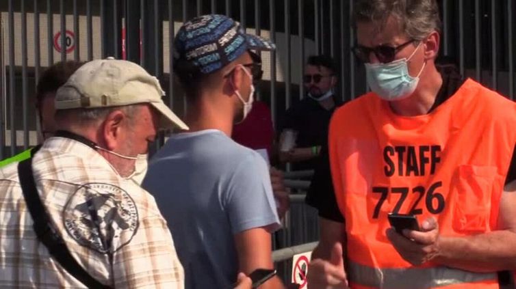 Calcio, i tifosi tornano allo stadio: "La cosa che ci è mancata di più"