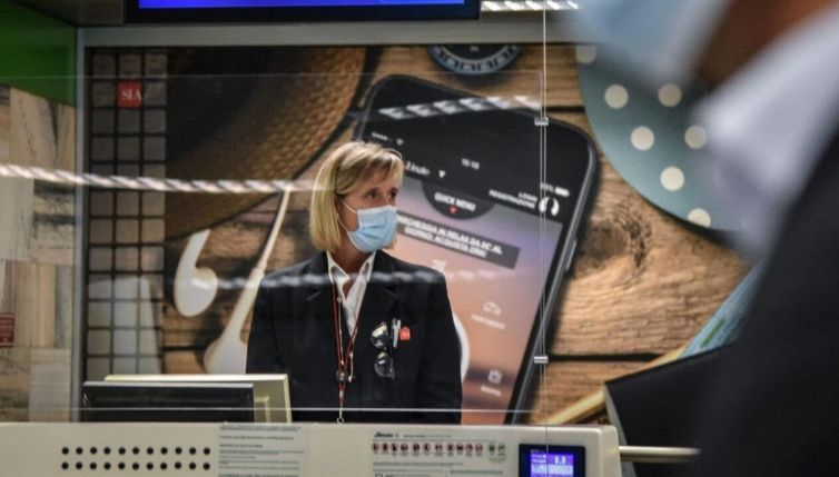 Volo in aereo, posto gratis per minori e disabili: il provvedimento