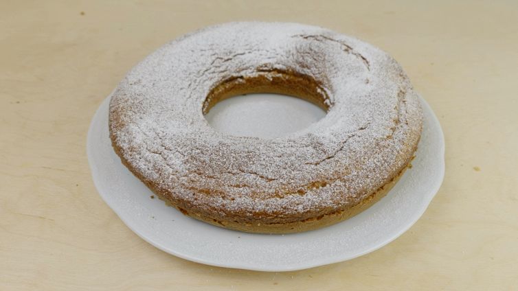 Ricetta per ciambella dei 5 vasetti ripiena di cioccolato