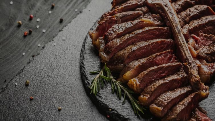 Manzo sintetico: stampata la bistecca più costosa al mondo