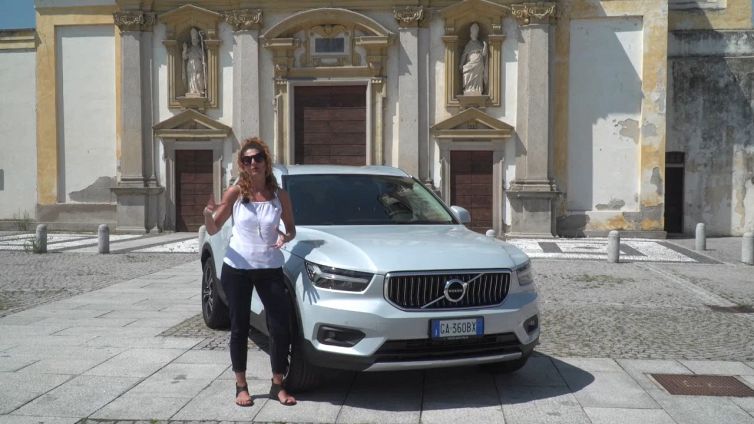 La nuova Volvo XC40 Recharge T5 plug-in hybrid