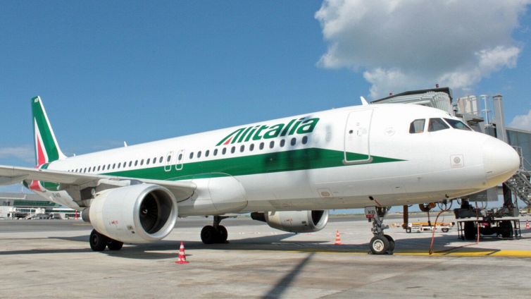 Sciopero aerei, cancellati oltre il 60% dei voli di Alitalia