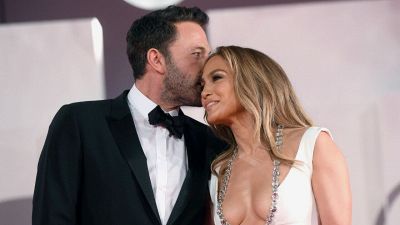 Ben Affleck parla per la prima volta di JLo: "Sono davvero felice"