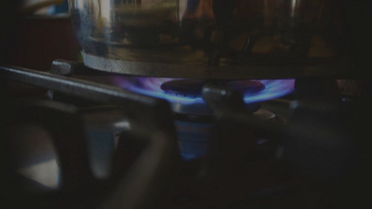 Prezzo del gas mai così alto, quanto costa e come interverrà l'Ue