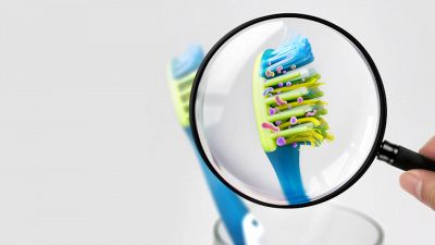 Come tenere pulito il tuo spazzolino