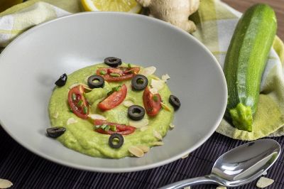 Ricetta vellutata di zucchine e avocado