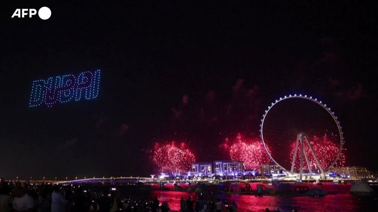 Dubai, inaugurata la ruota panoramica piu' alta del mondo: 250 metri