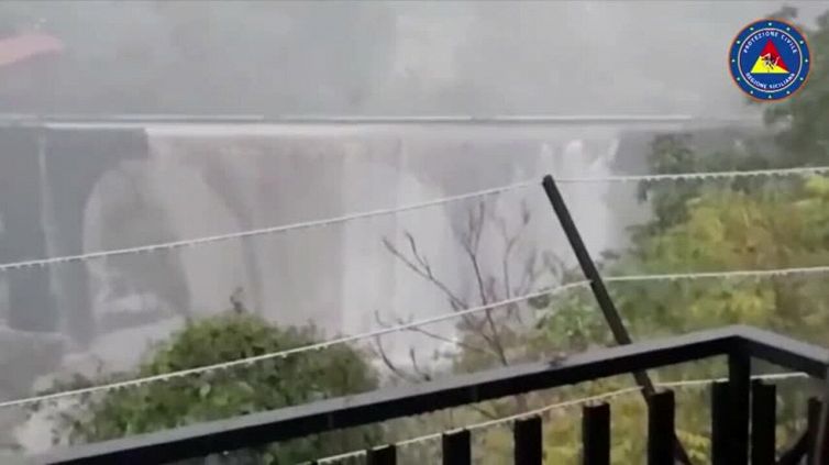 Maltempo, danneggiato il ponte San Giuliano in provincia di Catania