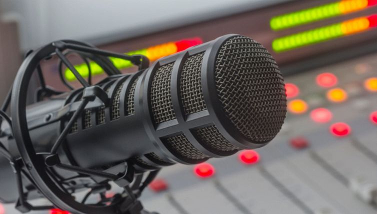 Lo Zoo di 105, multa dall'Agcom per troppe parolacce