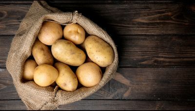 Come pelare velocemente un sacco di patate