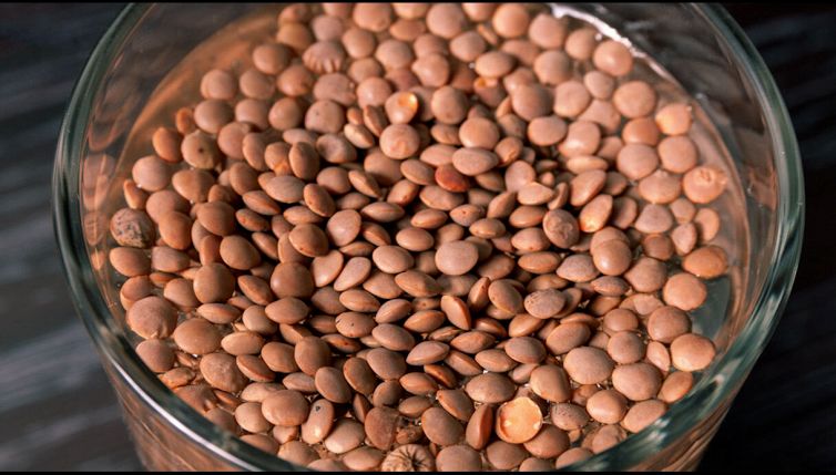 Perché devi mettere in ammollo i legumi prima di cucinarli