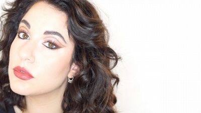 Trucco eyeliner grafico con ombretti