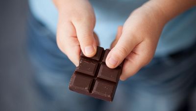 Il metodo migliore per ‘spezzare’ il cioccolato