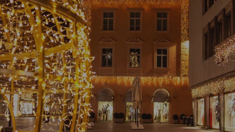 Natale 2021, Italia all’insegna delle luci: alla scoperta del videomapping