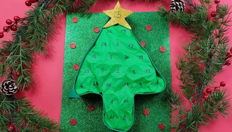 Come fare il calendario dell'Avvento a forma di albero di Natale