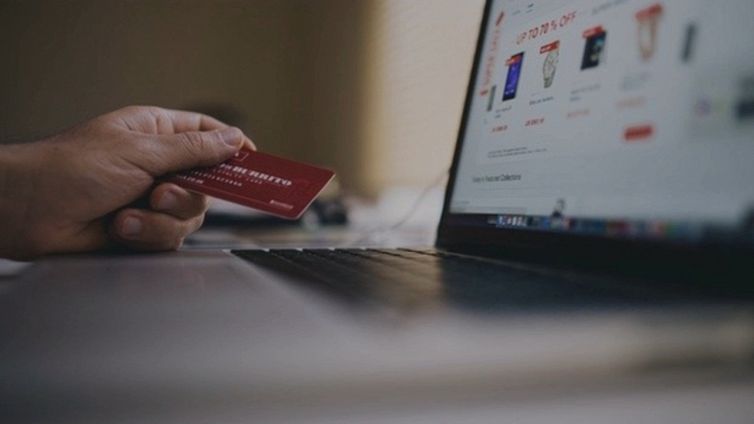 Amazon, offerte di Natale, ribassi fino al 40%