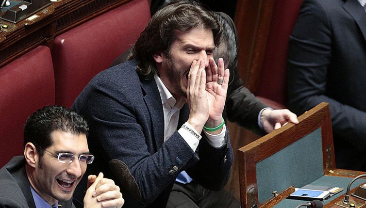 Chi è Cristian Invernizzi, il leghista contro i no vax