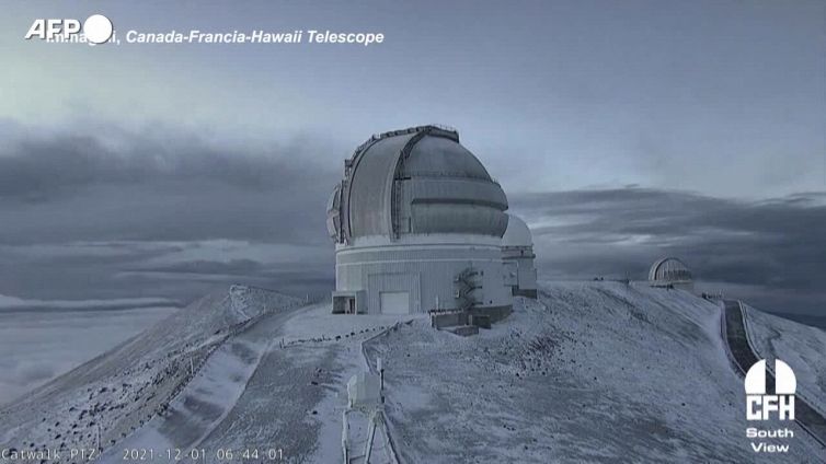 Hawaii, il timelapse del vulcano coperto di neve durante la bufera