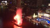 Bangkok festeggia l'arrivo del 2022 con fuochi d'artificio "ecologici"