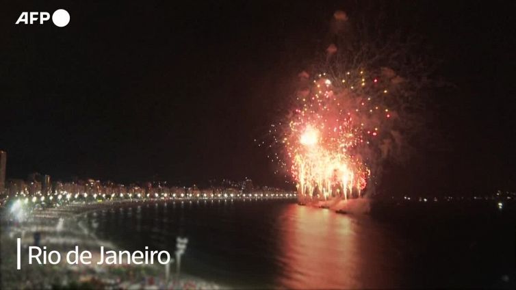 Capodanno, da Parigi a Bangkok: l'arrivo della mezzanotte nel mondo