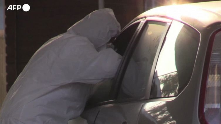 Omicron corre, uno tsunami di casi dagli Usa all'Europa