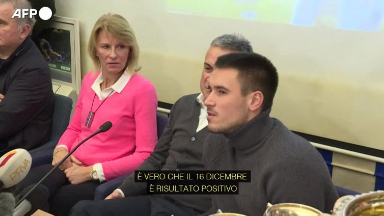 Caso Djokovic, il fratello non risponde a una domanda scomoda e chiude la conferenza stampa
