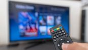 La TV cambia di nuovo: addio a 5 canali Mediaset