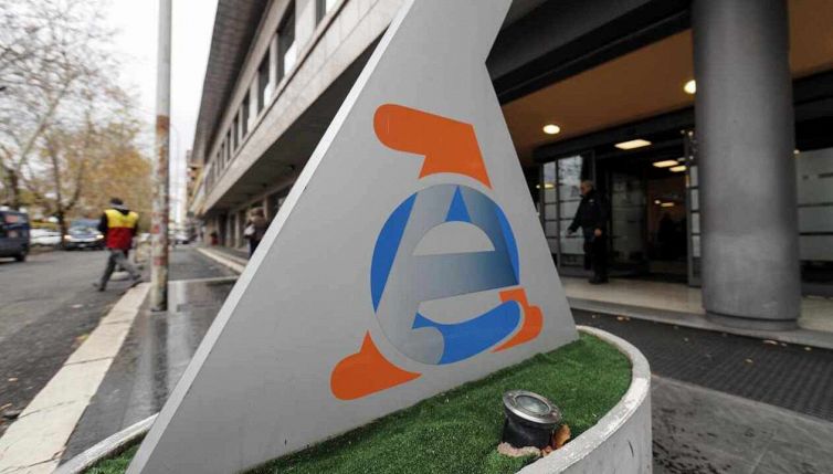 Agenzia delle Entrate, pioggia di avvisi: chi li riceverà