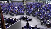 Germania, la Afd protesta contro l'introduzione della regola "2G+" per accedere al Bundestag