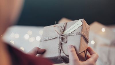 Regifting, come riciclare online i regali