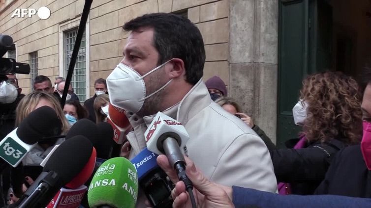 Salvini pressa Berlusconi: "Subito i numeri per il Colle o una proposta dalla Lega"