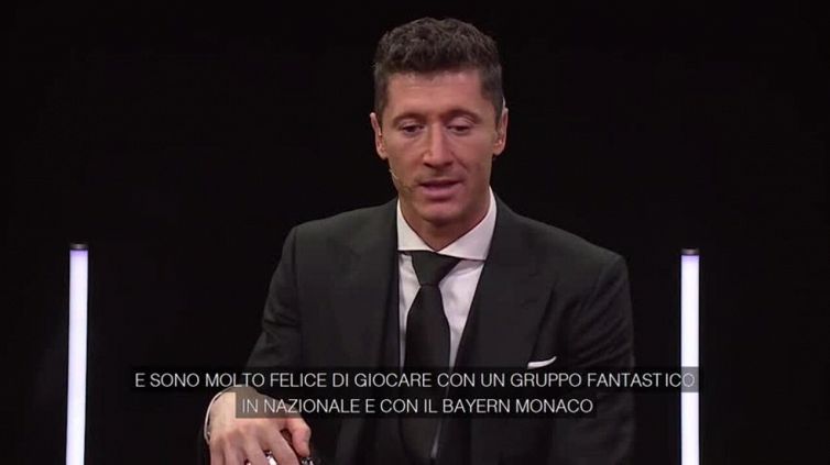 Fifa Awards, Lewandowski miglior giocatore: "La mia squadra? Questo trofeo è per loro"