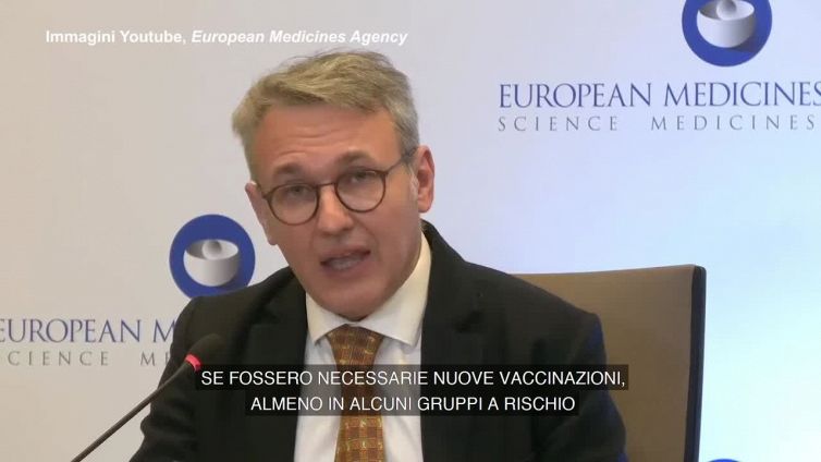 Vaccini, Marco Cavaleri (Ema): "quarta dose ragionevole in soggetti vulnerabili"