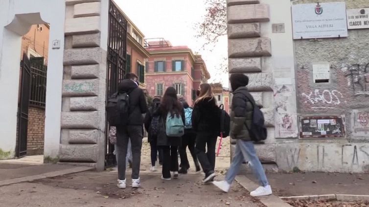 Scuola con Dad e quarantene, governo pronto a semplificare