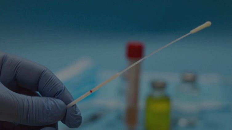Tamponi positivi all'acqua del rubinetto, cosa c'è di vero