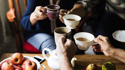 Tè con le amiche, ecco come renderlo chic