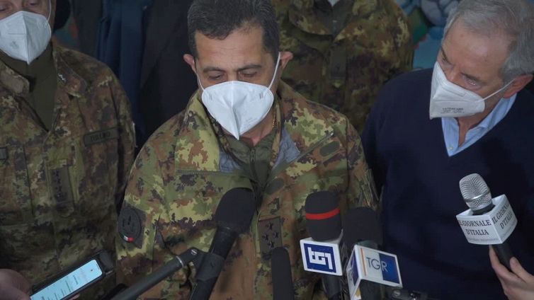 Covid, Figliuolo: "Arrivati al plateau della curva Omicron"