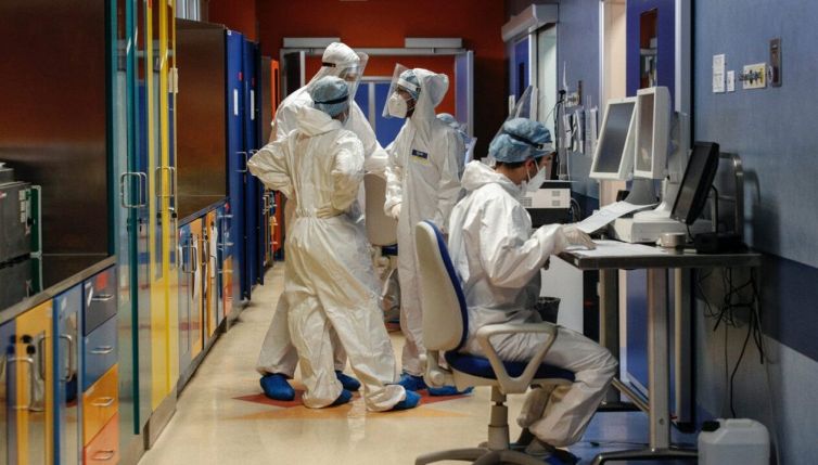 Sintomi Covid, i problemi più frequenti a 6 mesi dal contagio