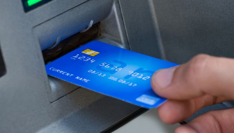 Bancomat a rischio anche a casa: ecco perché