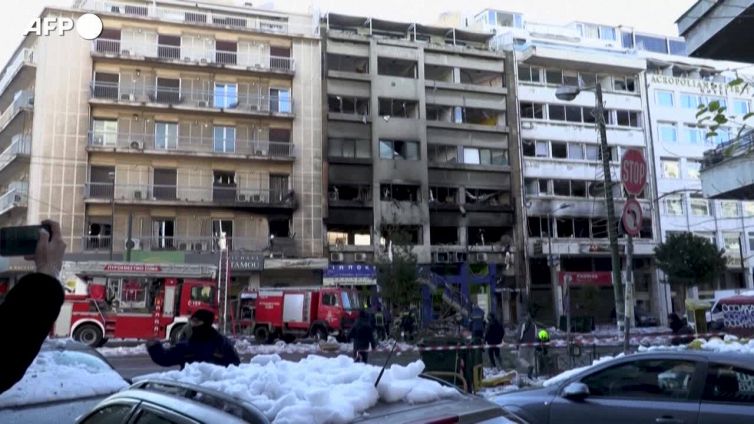 Atene, esplosione in un edificio vicino al tempio di Zeus Olimpio