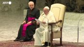 Vaticano, Papa: "I genitori non condannino i figli gay"