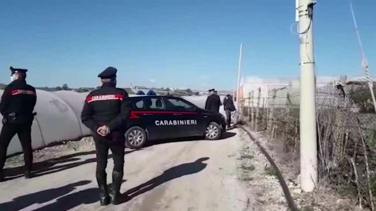 Strage a Licata, uccide quattro familiari tra cui un bimbo e poi si suicida
