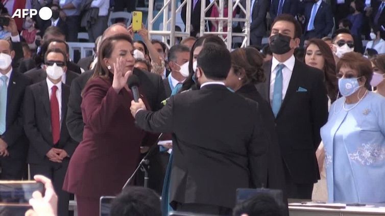 Honduras, Xiomara Castro e' la prima presidente donna: "Da oggi governa il popolo"