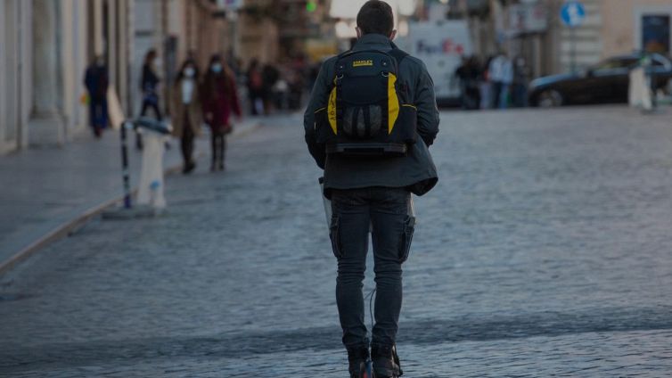 Bonus mobilità 2022: come richiedere il contributo per monopattini e bici