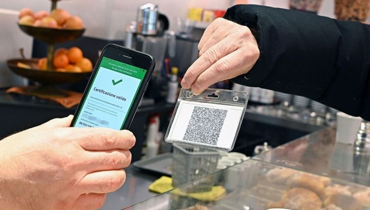 Green pass illimitato, perché i medici non sono d'accordo