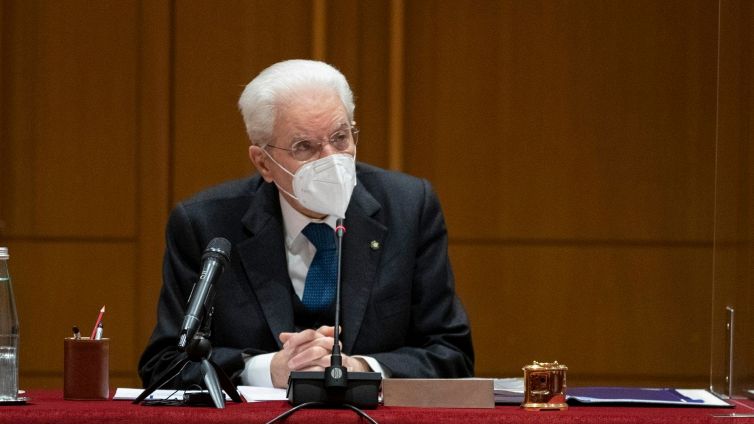 Mattarella può essere rieletto? Cosa dice la Costituzione